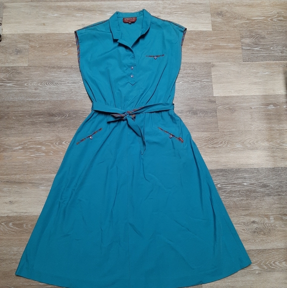 Sasson Dresses & Skirts - Vintage Sasson Belted Sleeveless Tea Dress Shirt Dress in Teal With Pockets EUC